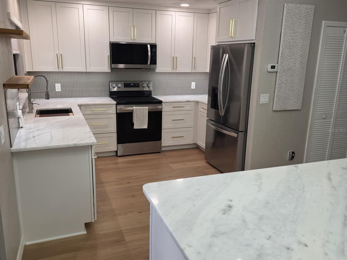 3460 COUNTRYSIDE BOULEVARD — photo 23 of 36