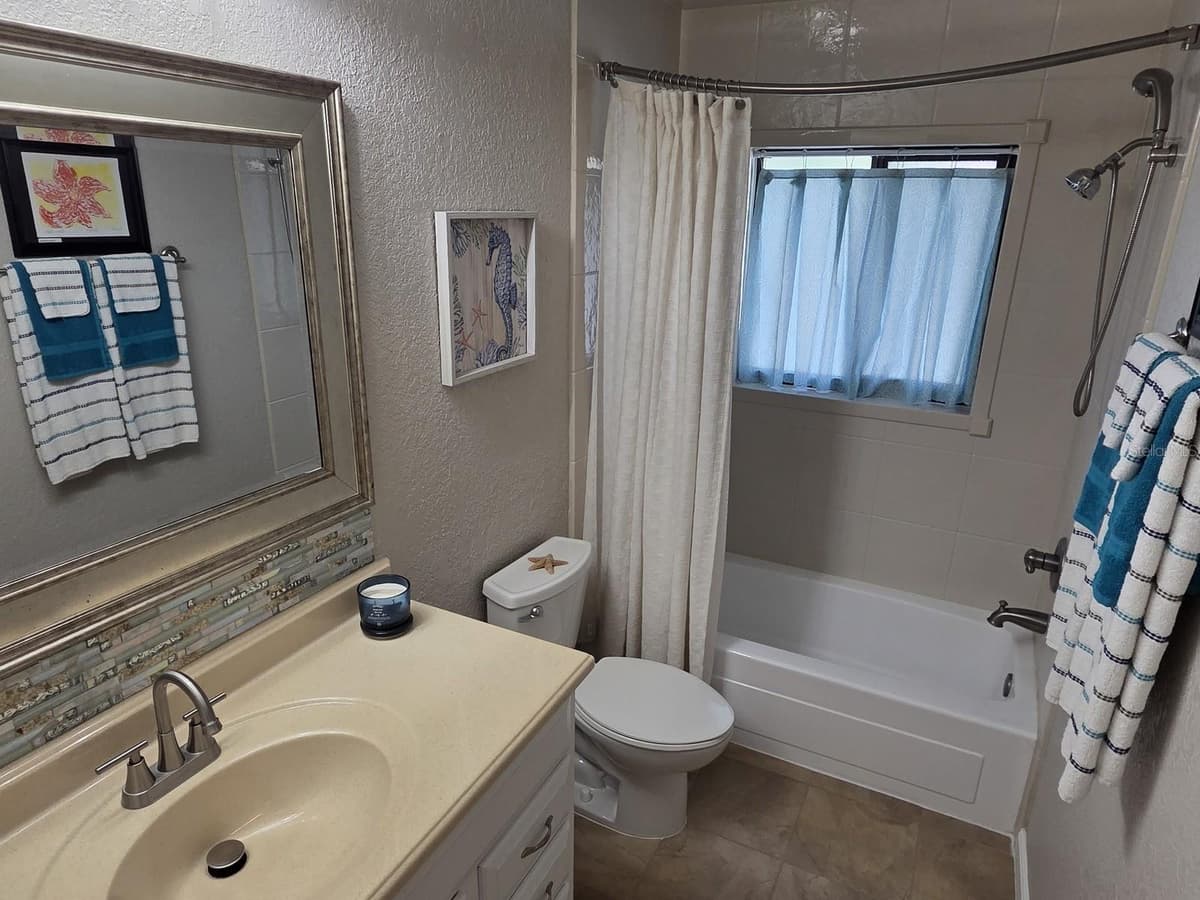 3460 COUNTRYSIDE BOULEVARD — photo 13 of 36