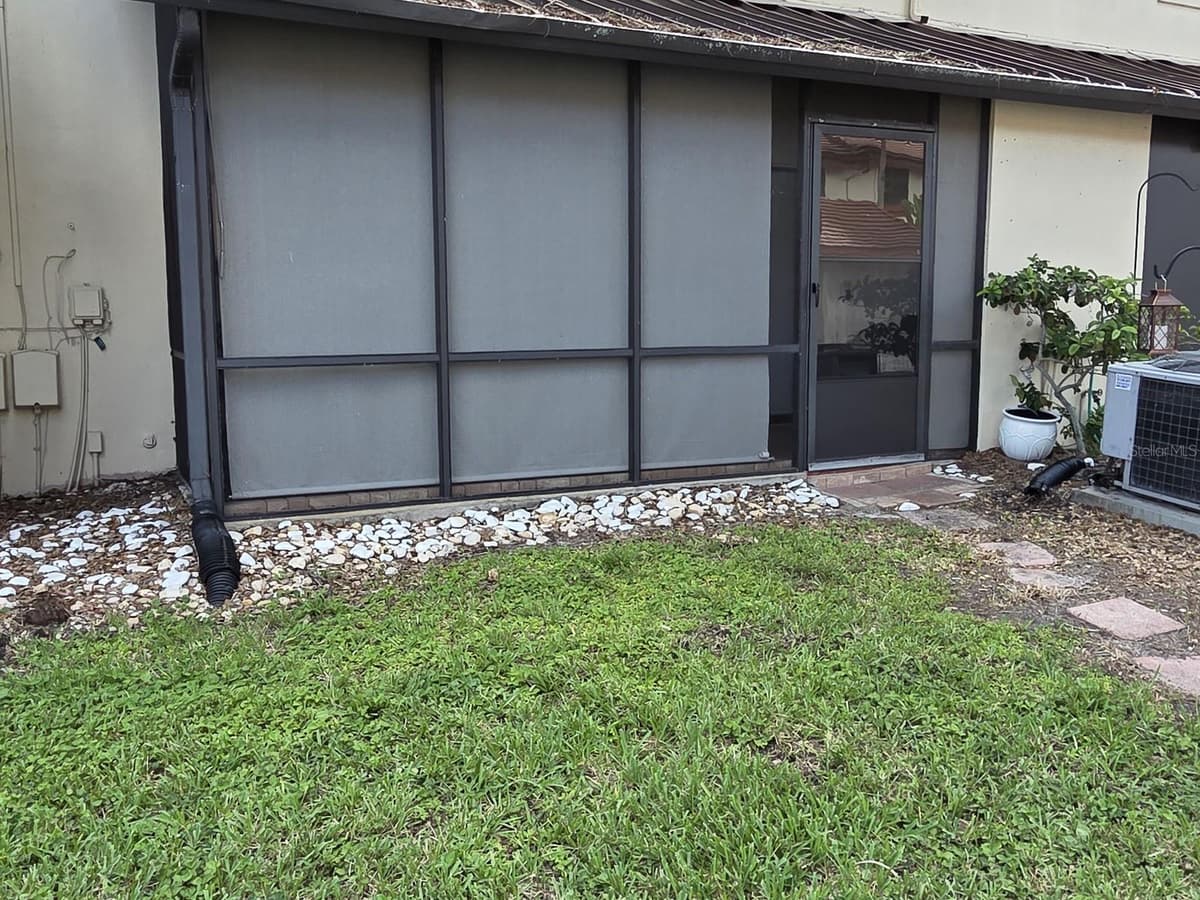 3460 COUNTRYSIDE BOULEVARD — photo 31 of 36