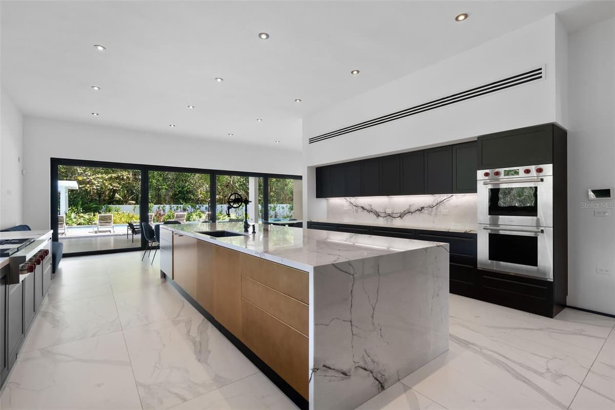 1 DORADO BEACH ESTATES — photo 11 of 32