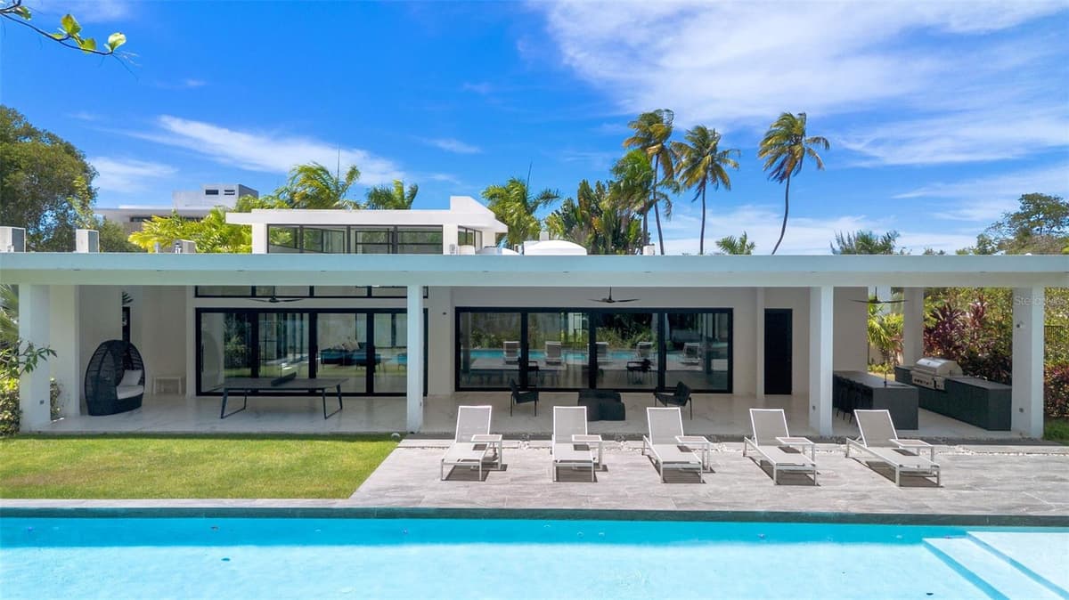 1 DORADO BEACH ESTATES — photo 29 of 32