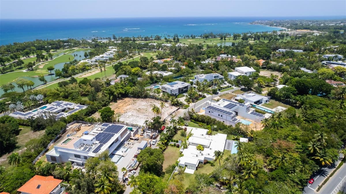 1 DORADO BEACH ESTATES — photo 31 of 32