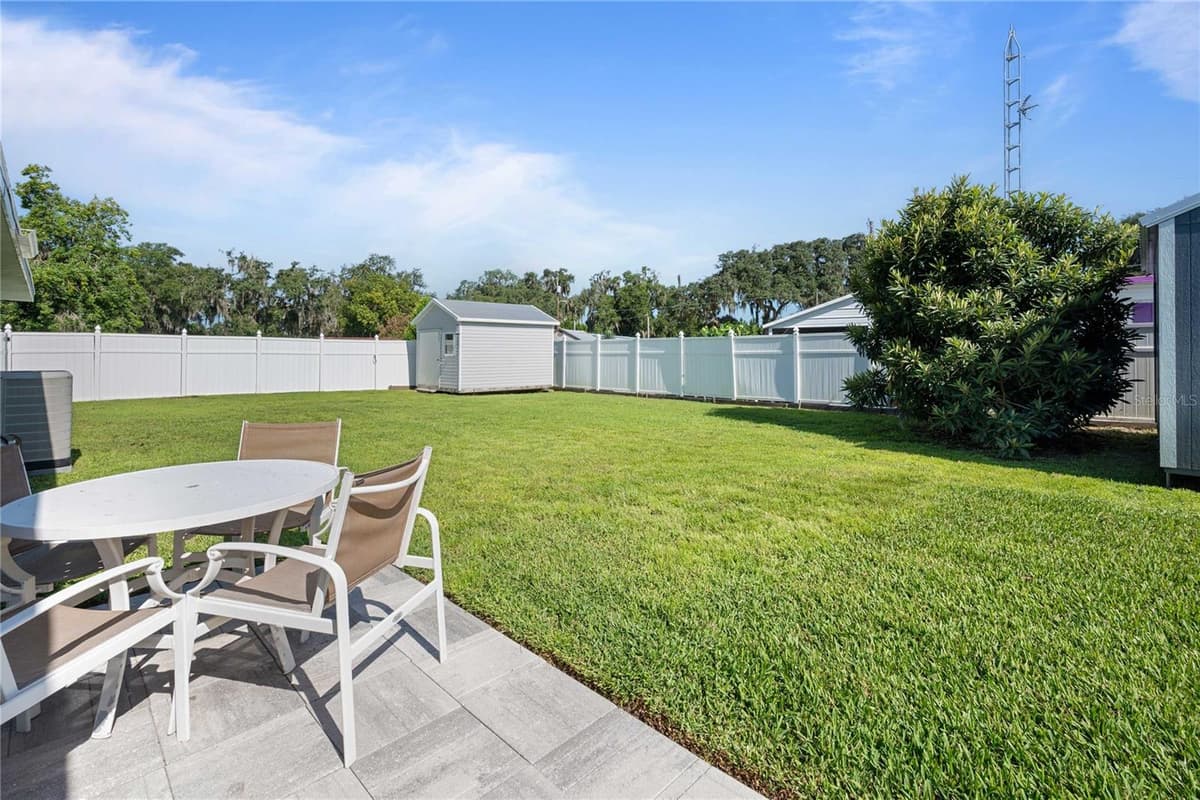 1056 CR 463 — photo 2 of 49