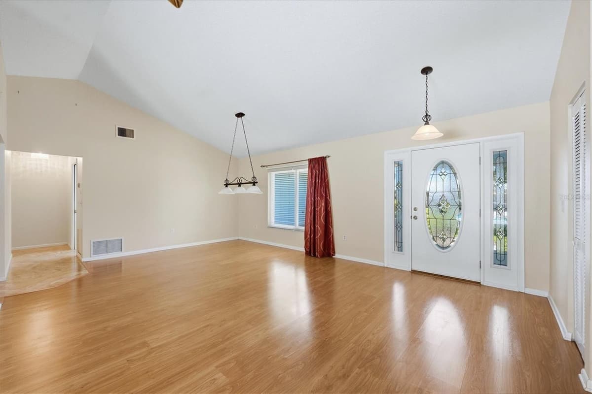 5015 86TH STREET COURT — photo 8 of 41