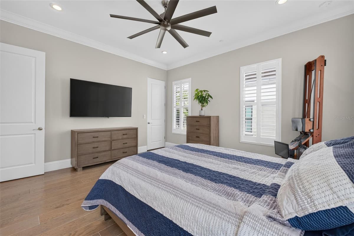 636 MARIPOSA STREET — photo 49 of 81