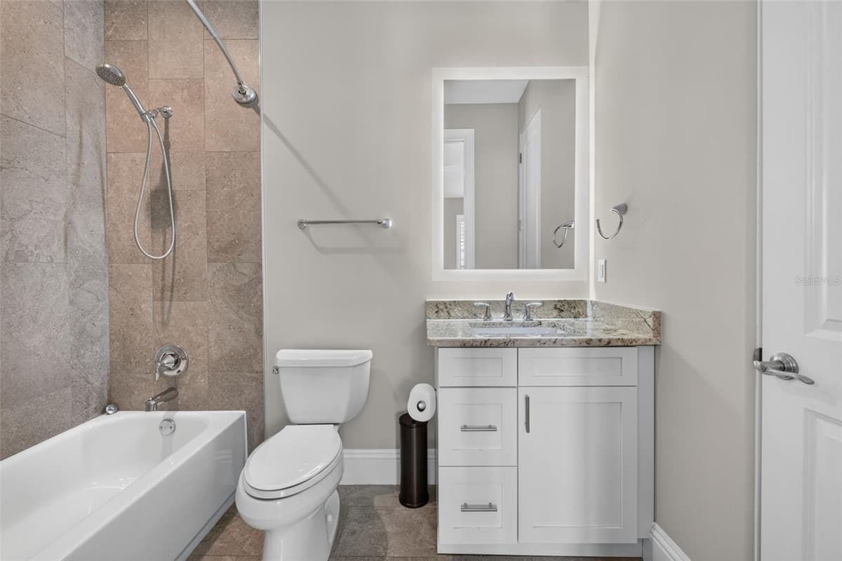 636 MARIPOSA STREET — photo 14 of 81