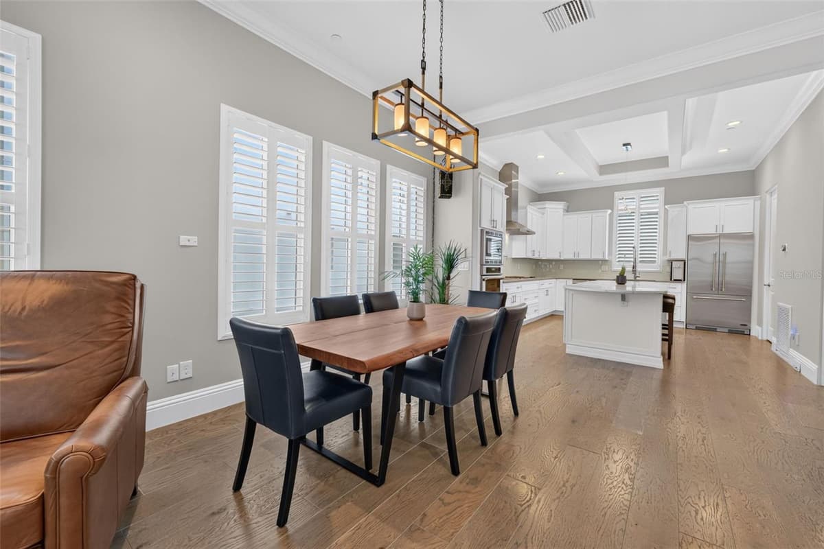 636 MARIPOSA STREET — photo 24 of 81