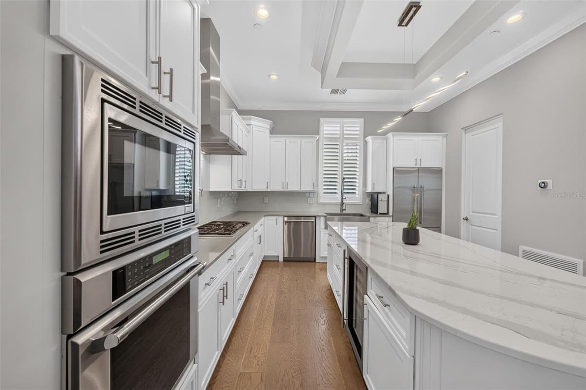 636 MARIPOSA STREET — photo 33 of 81