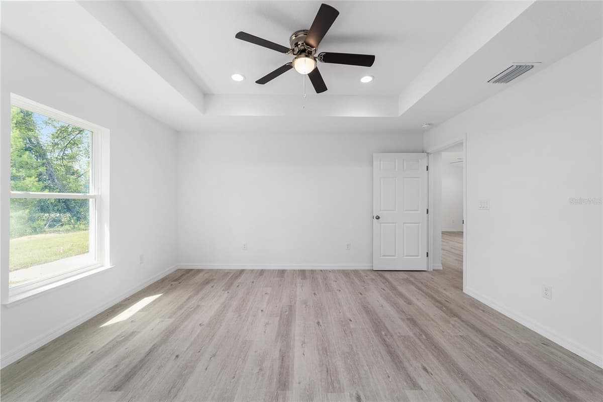 22060 NEPTUNE BOULEVARD — photo 26 of 89
