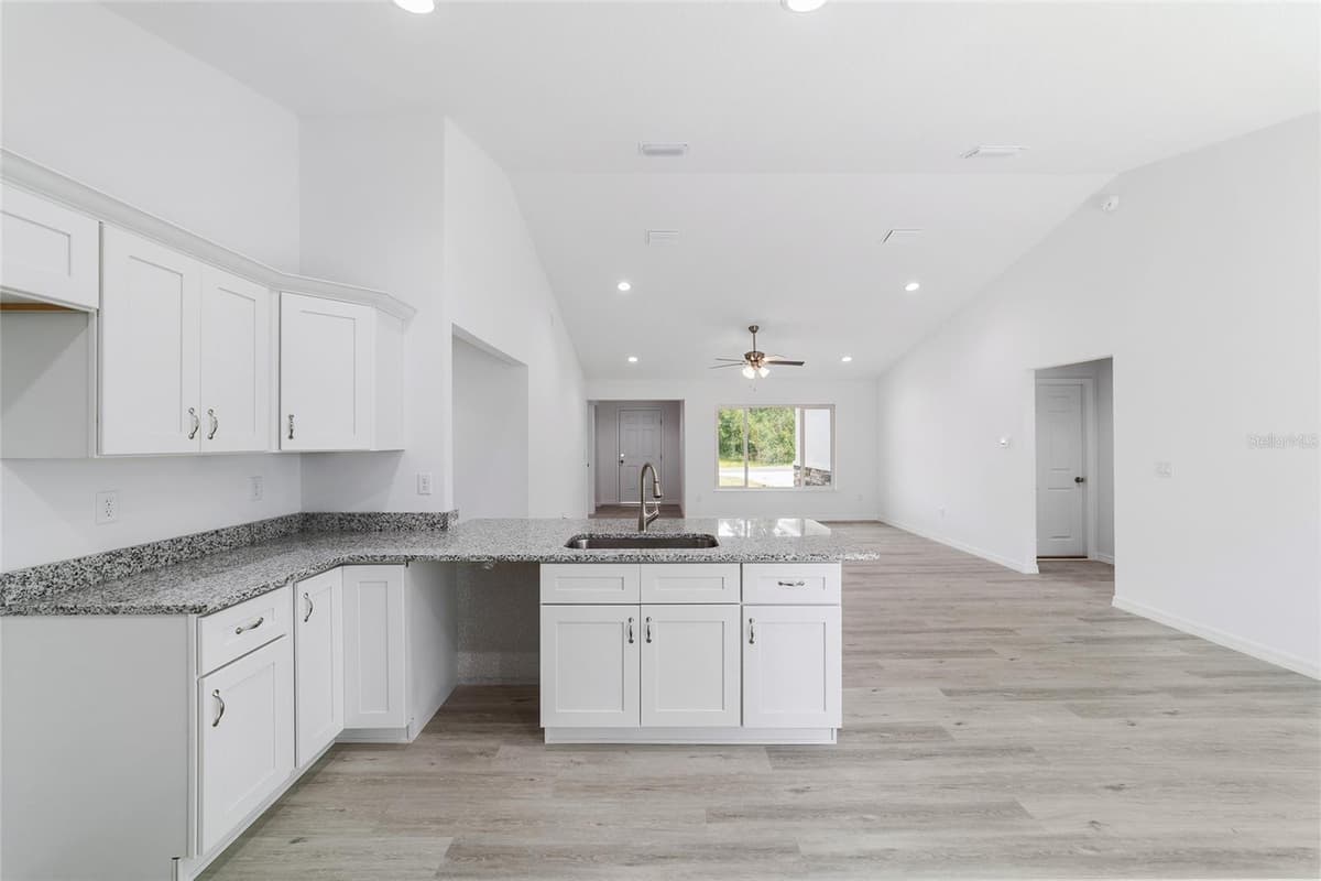 22060 NEPTUNE BOULEVARD — photo 21 of 89