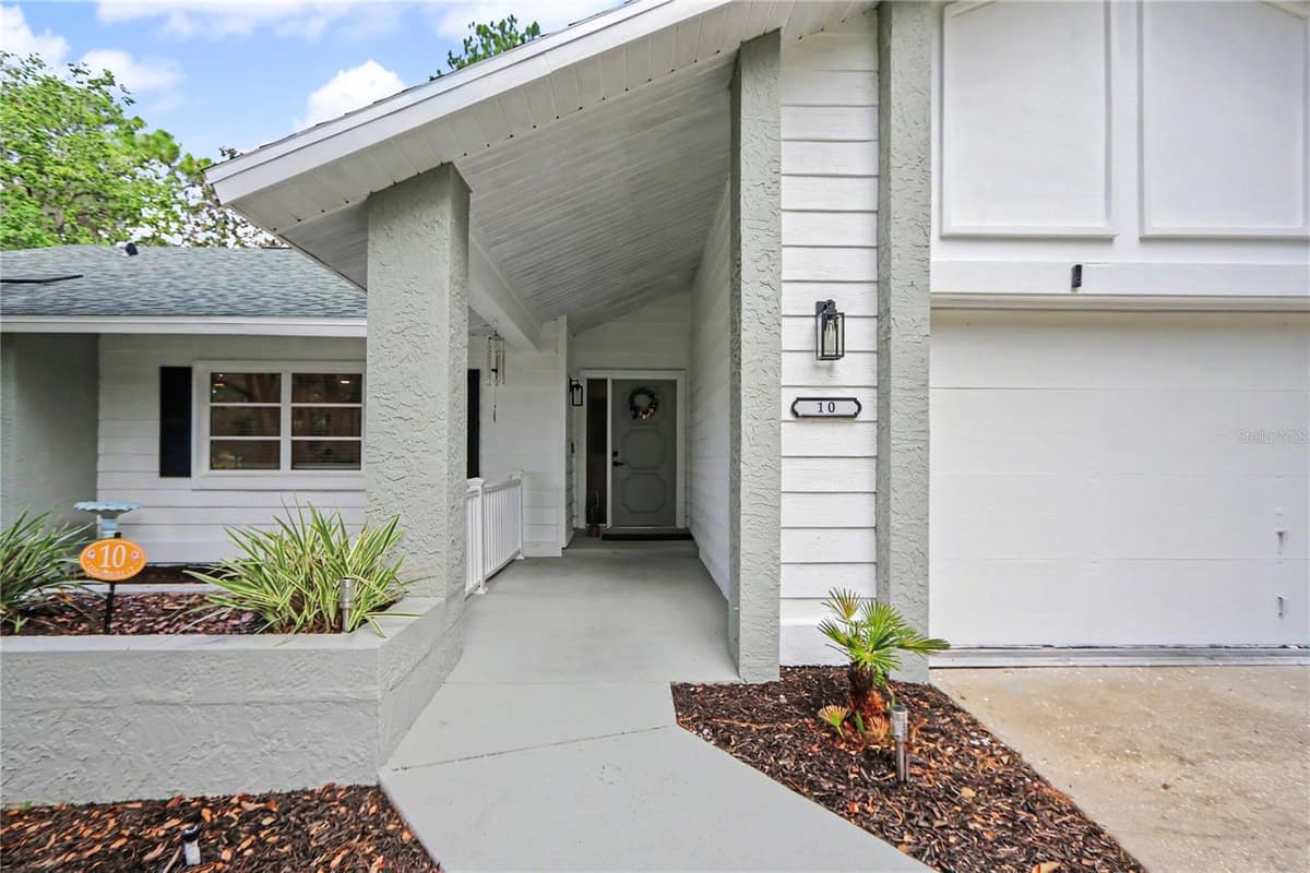 10 COLUBRINA COURT — photo 16 of 59