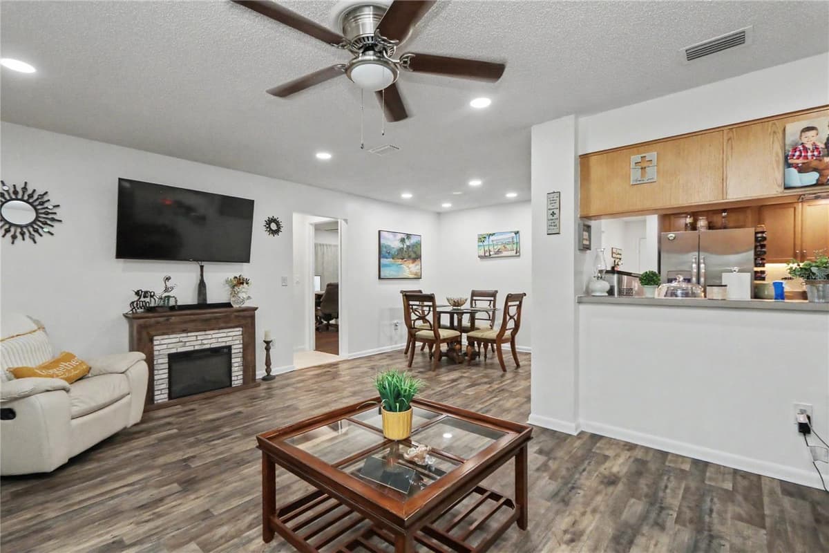 10 COLUBRINA COURT — photo 35 of 59