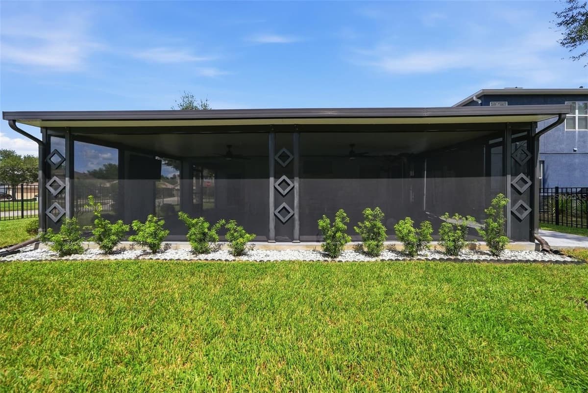4037 WARWICK HILLS DRIVE — photo 46 of 61