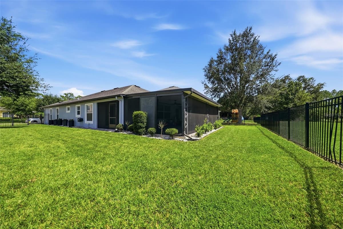 4037 WARWICK HILLS DRIVE — photo 44 of 61