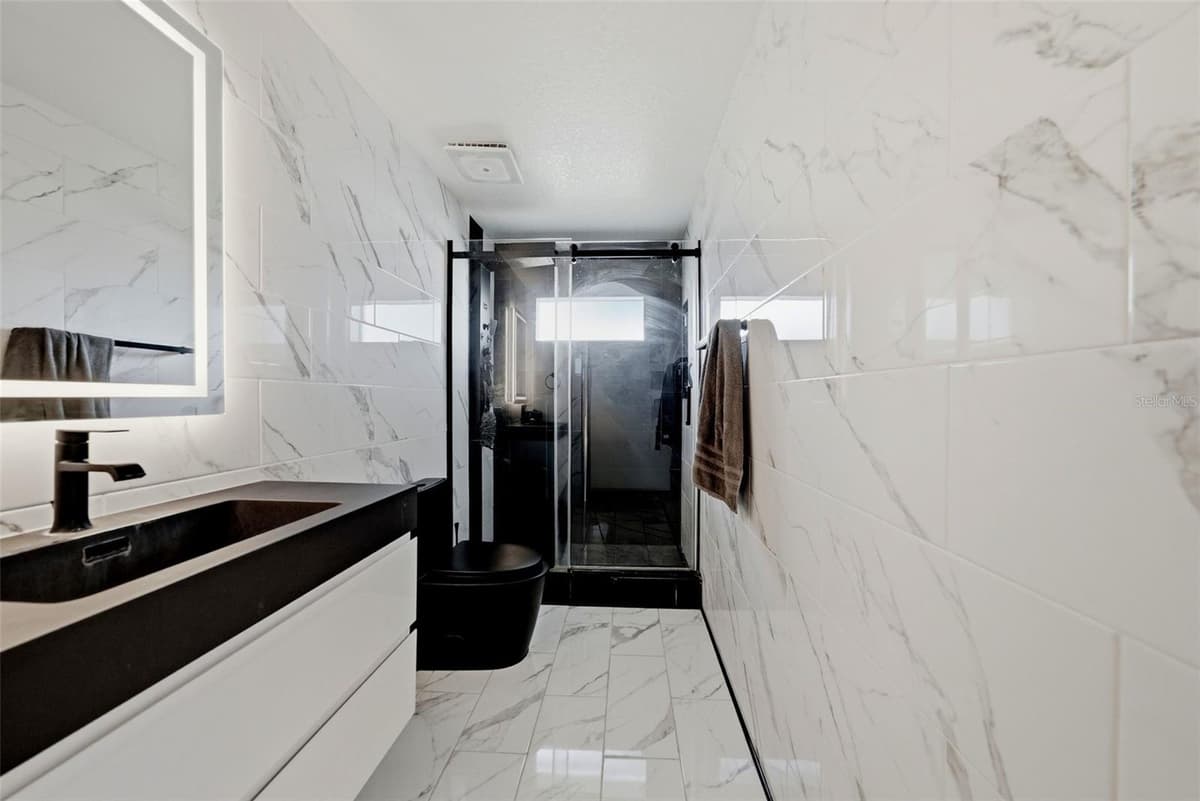4037 WARWICK HILLS DRIVE — photo 30 of 61