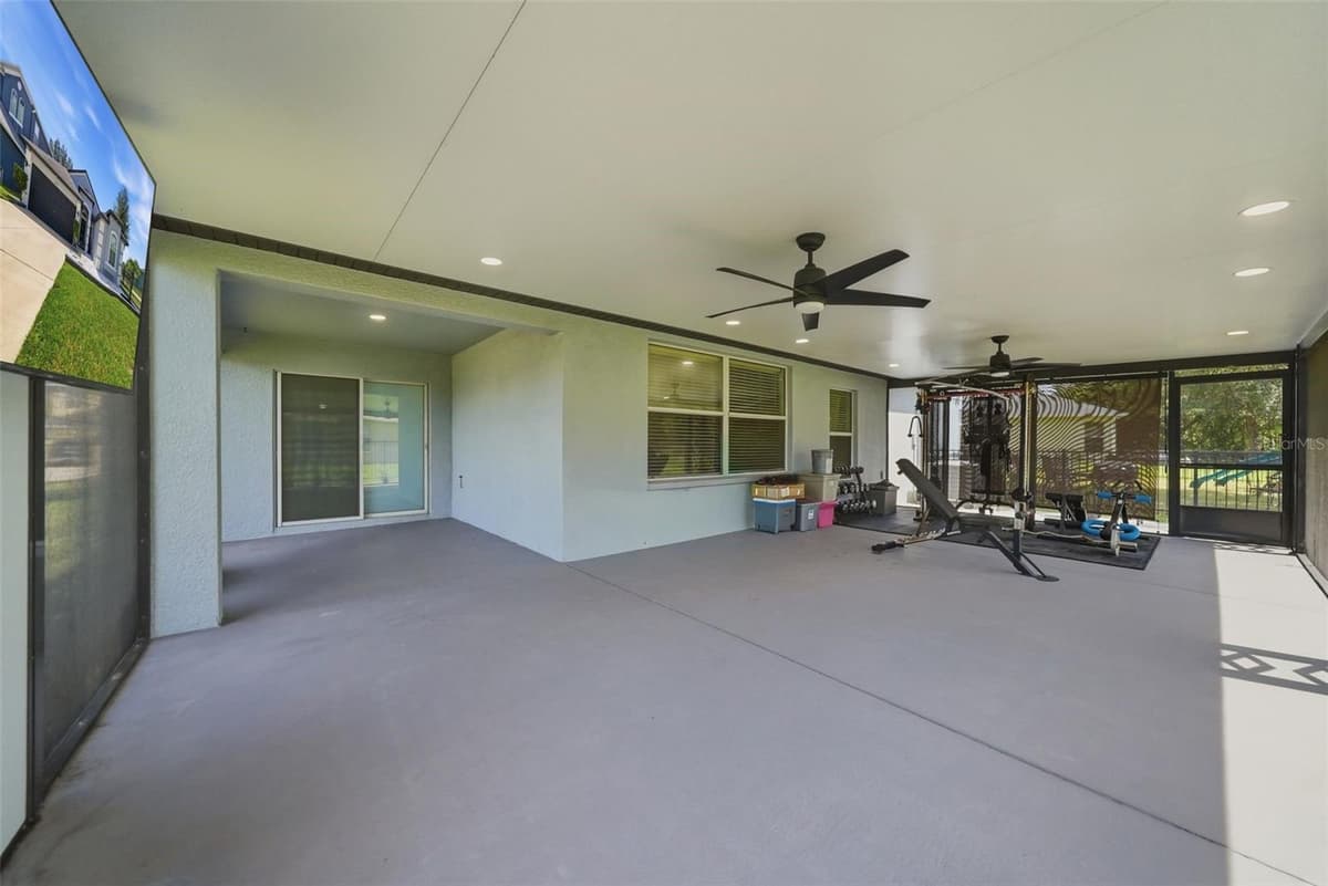 4037 WARWICK HILLS DRIVE — photo 23 of 61