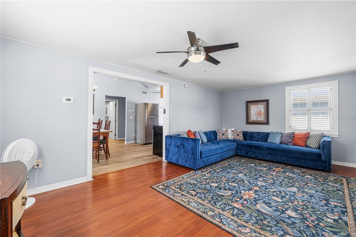 6634 49TH AVENUE — photo 3 of 38