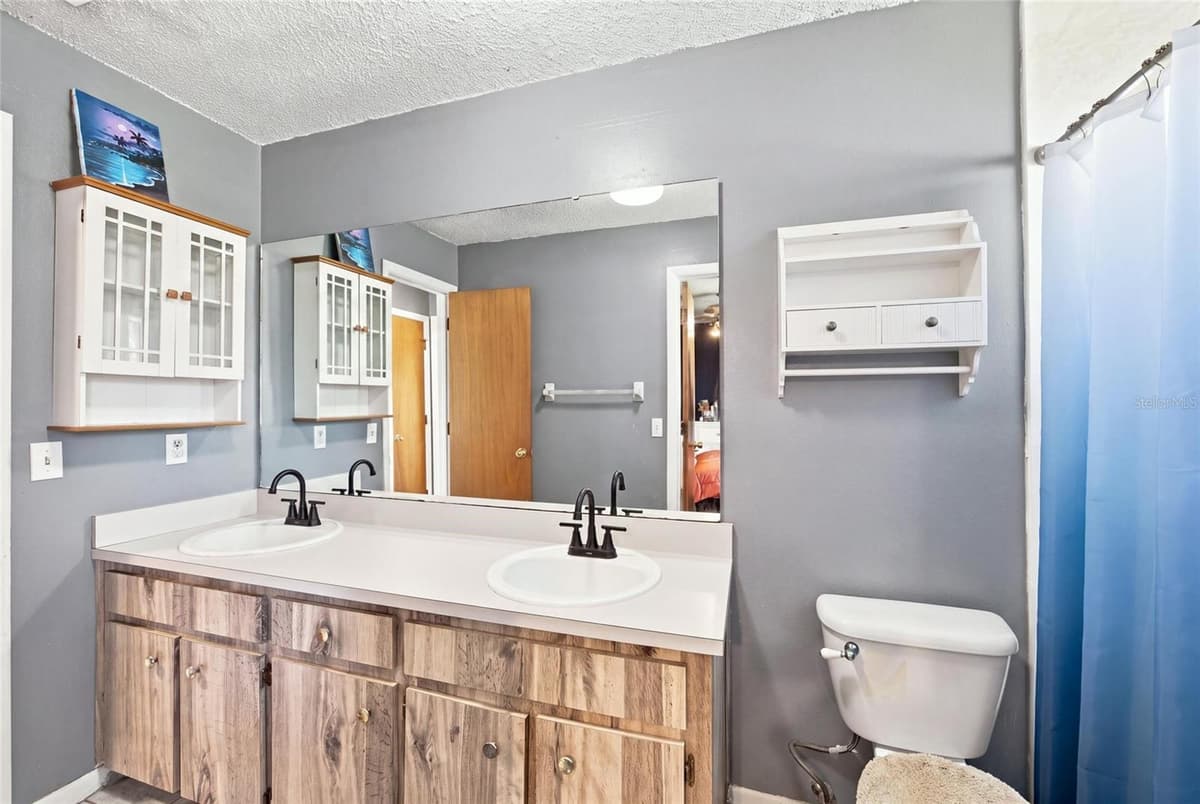 8008 CAMPBELL ROAD — photo 19 of 41