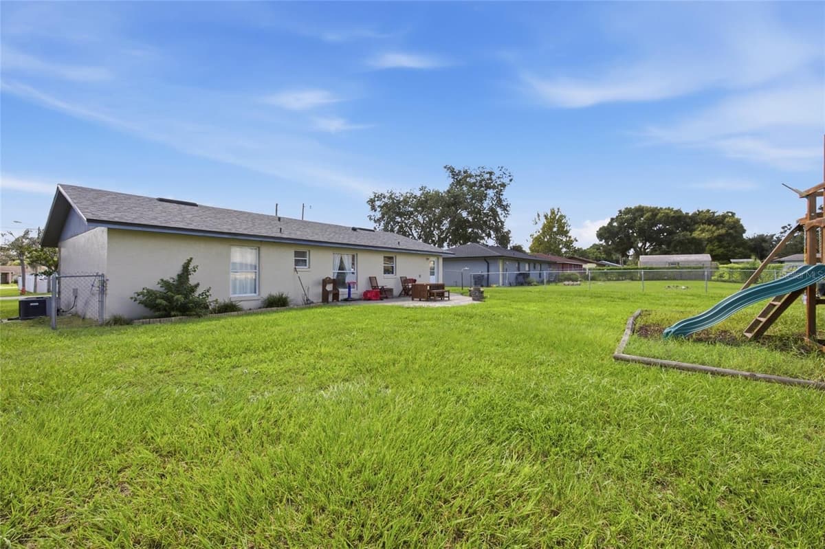 8008 CAMPBELL ROAD — photo 34 of 41