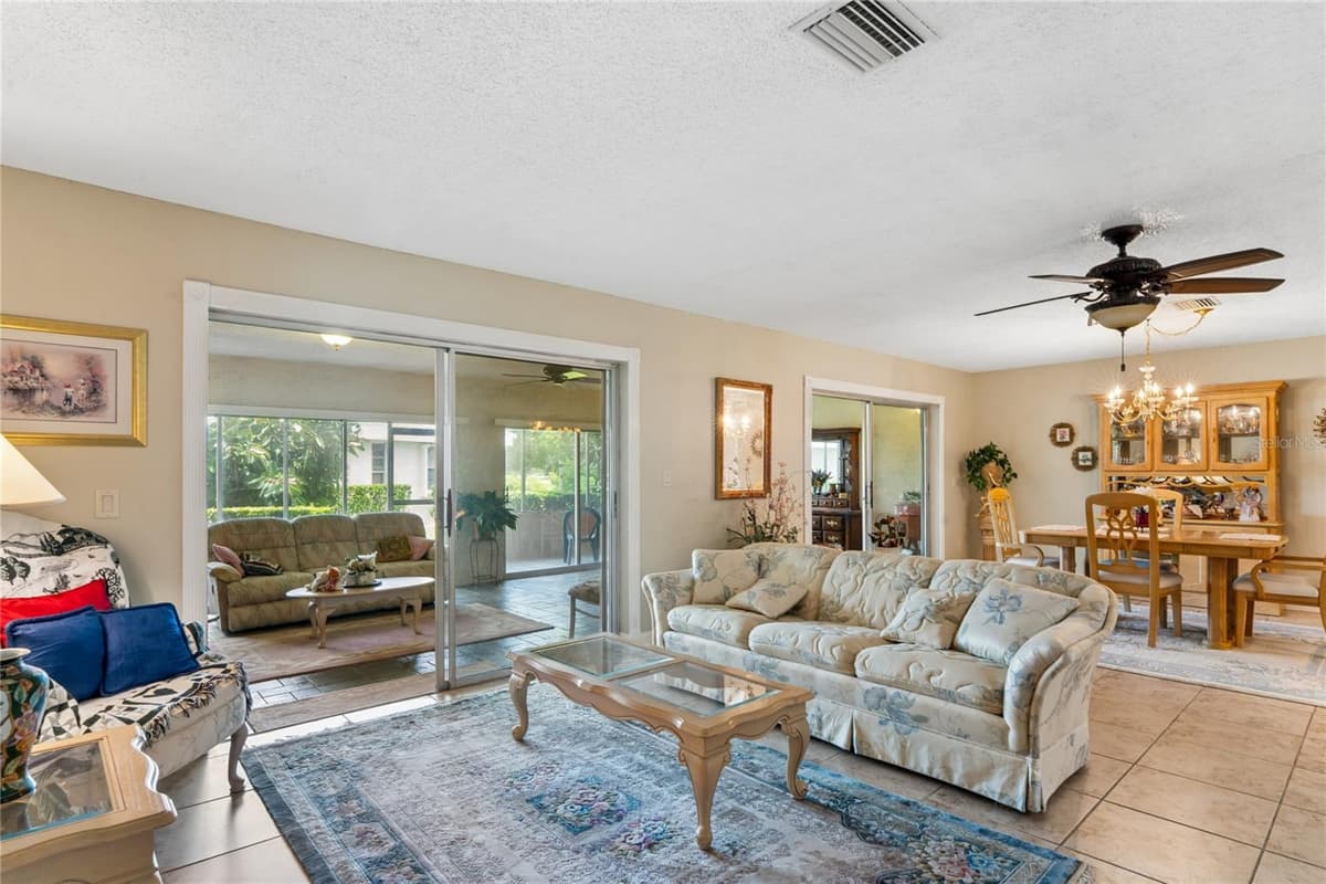 1520 PALMER COURT — photo 8 of 61