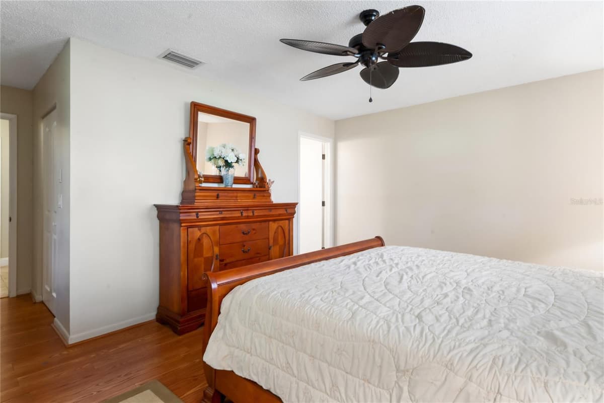1520 PALMER COURT — photo 24 of 61