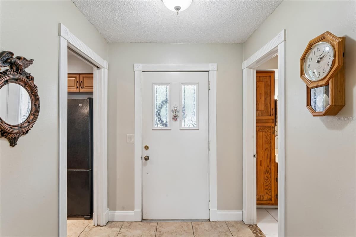 1520 PALMER COURT — photo 4 of 61