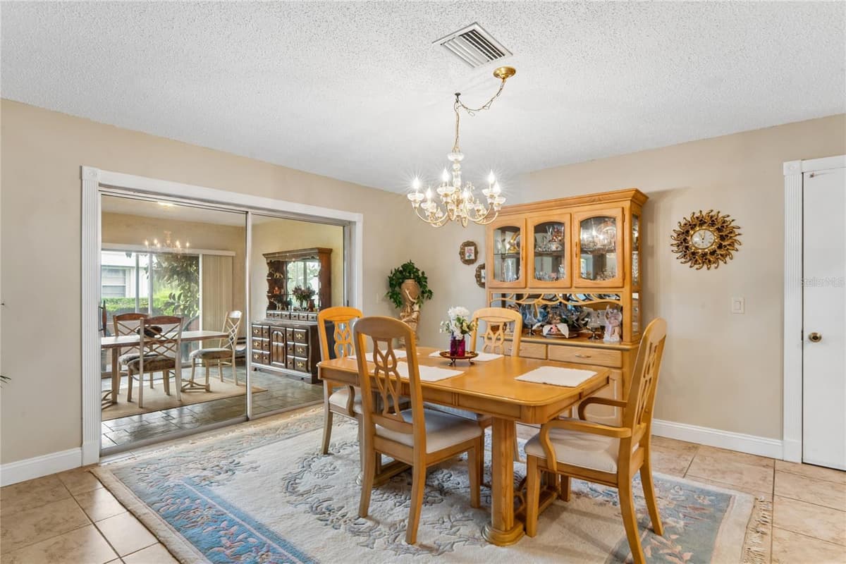 1520 PALMER COURT — photo 16 of 61