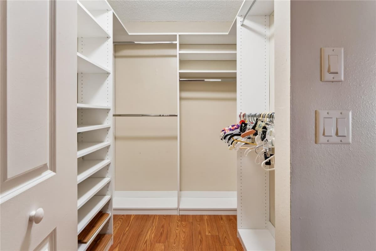 1520 PALMER COURT — photo 29 of 61