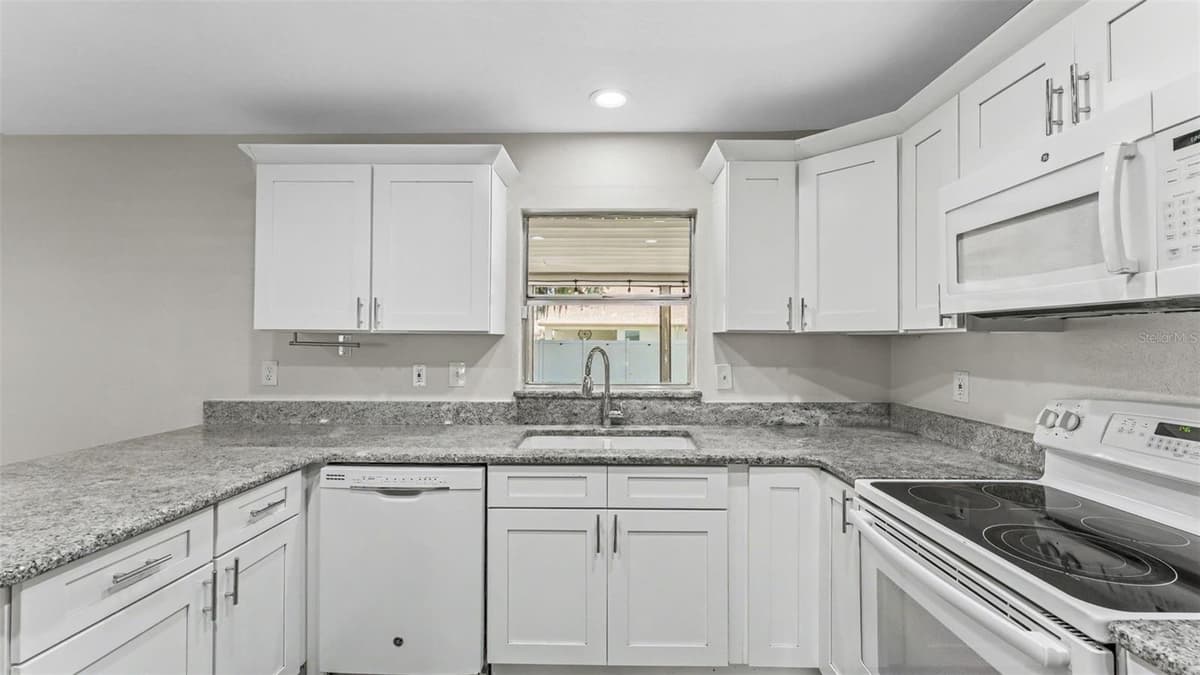 4520 OLD COLONY ROAD — photo 7 of 19