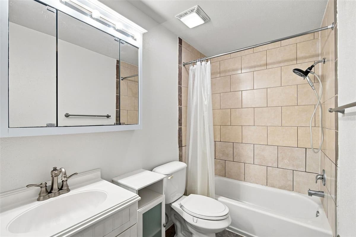 5005 BORDEAUX VILLAGE PLACE — photo 17 of 38
