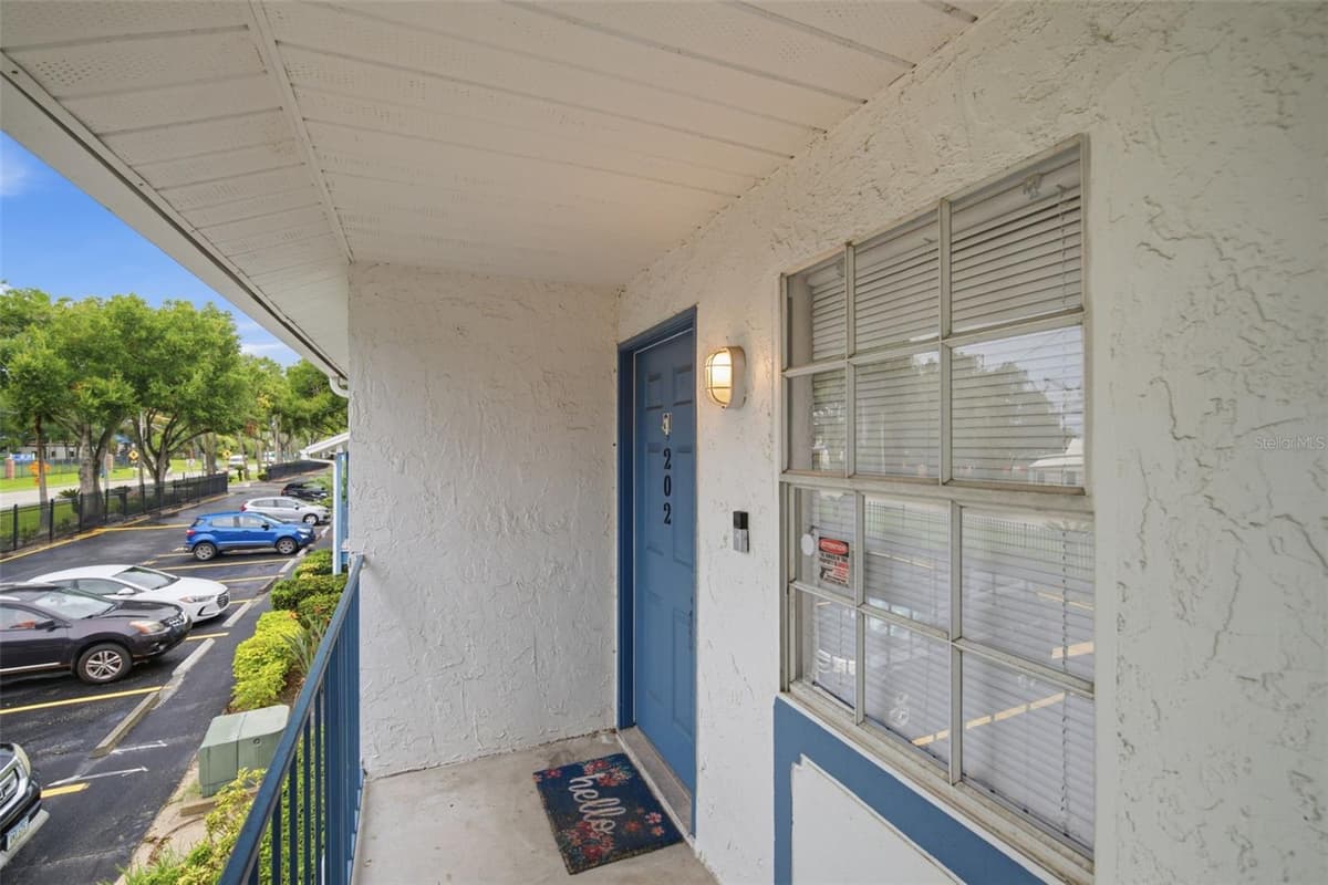 5005 BORDEAUX VILLAGE PLACE — photo 4 of 38
