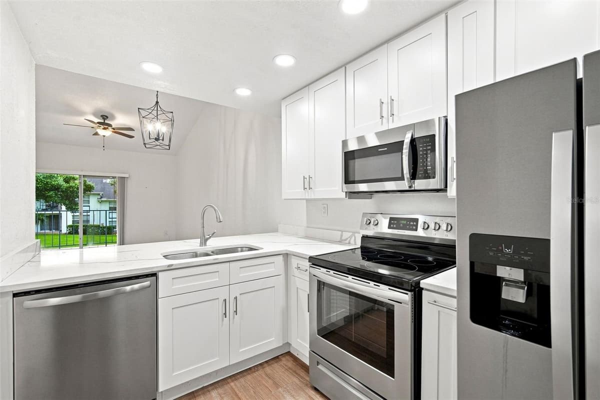 5005 BORDEAUX VILLAGE PLACE — photo 10 of 38