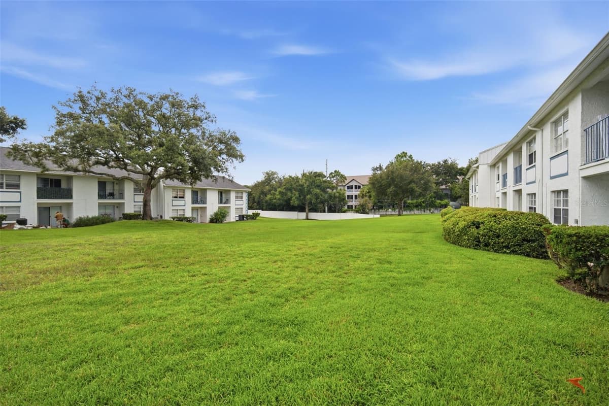 5005 BORDEAUX VILLAGE PLACE — photo 3 of 38