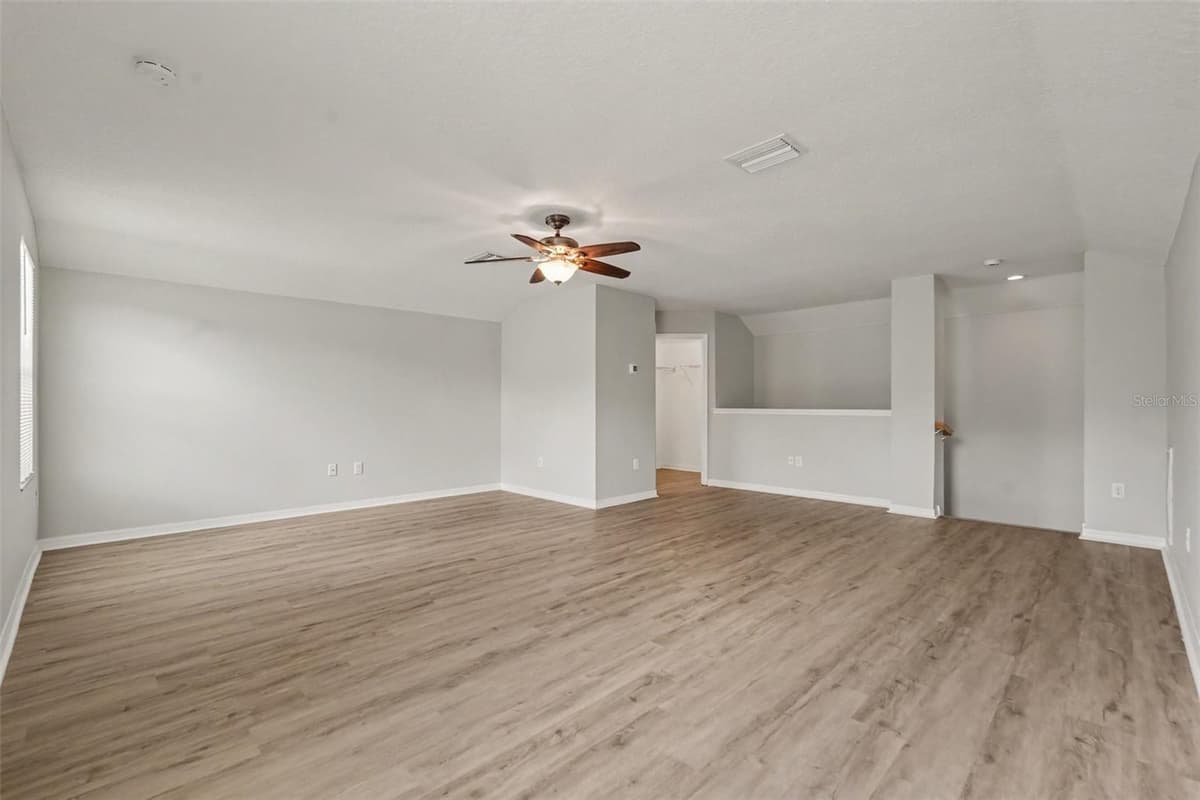 23046 WOOD VIOLET COURT — photo 14 of 27