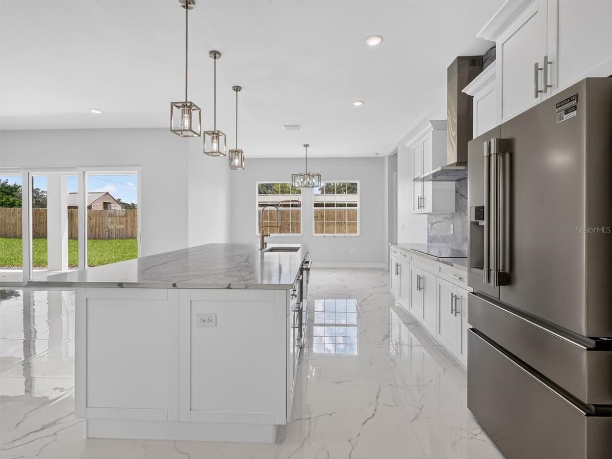 2302 ALLEN DRIVE — photo 13 of 61
