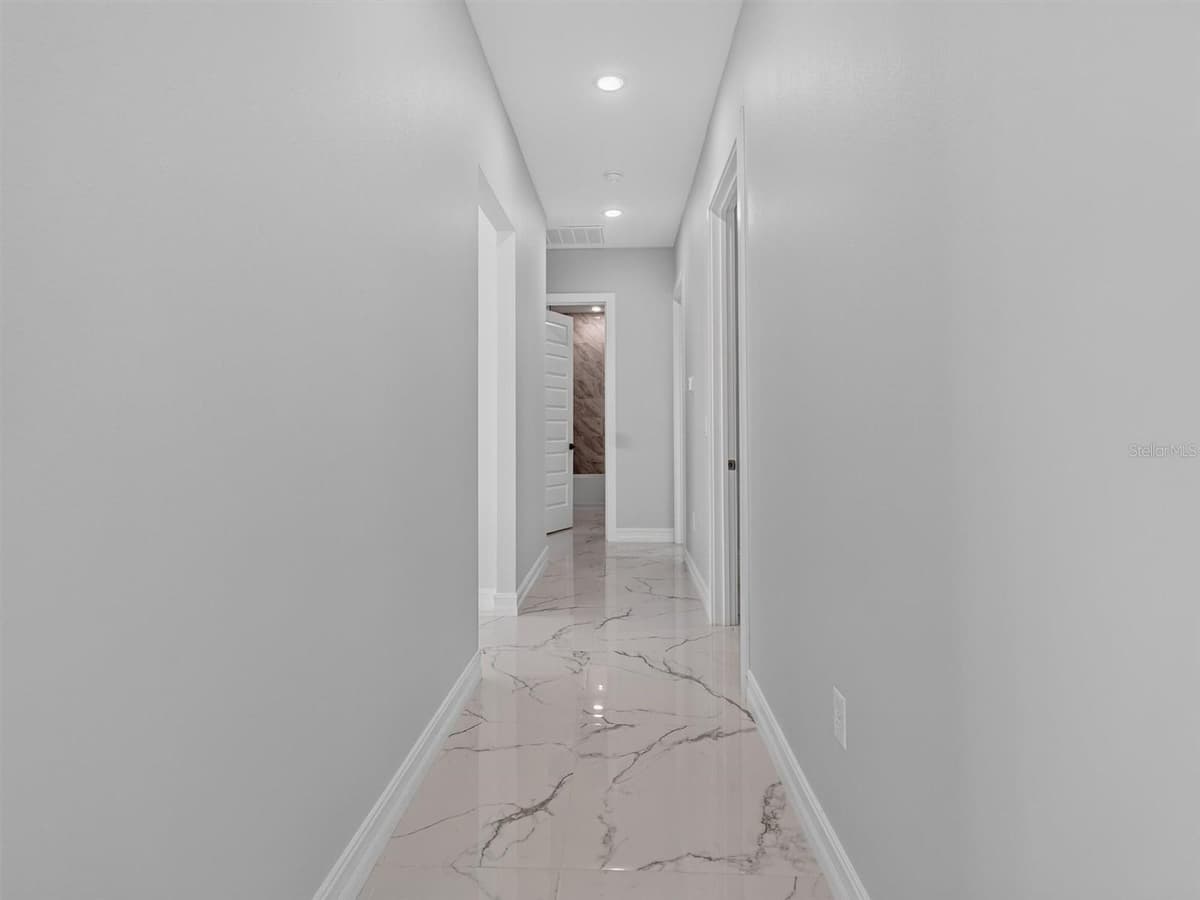2302 ALLEN DRIVE — photo 18 of 61