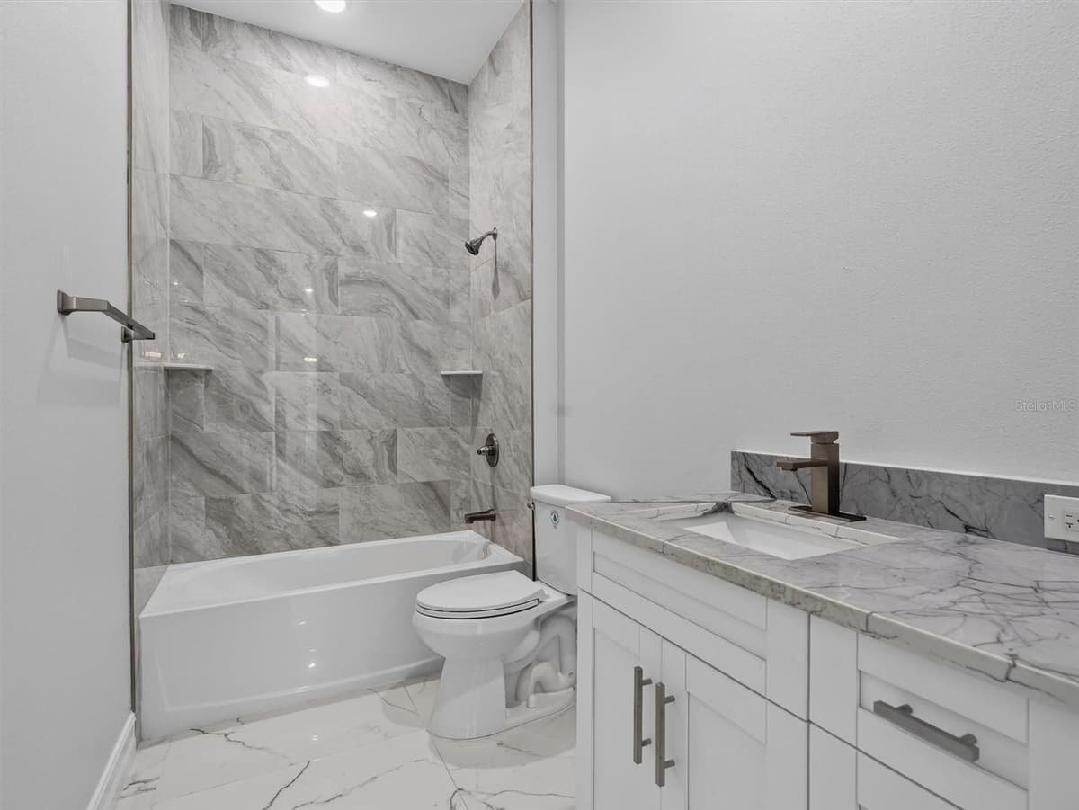 2302 ALLEN DRIVE — photo 17 of 61
