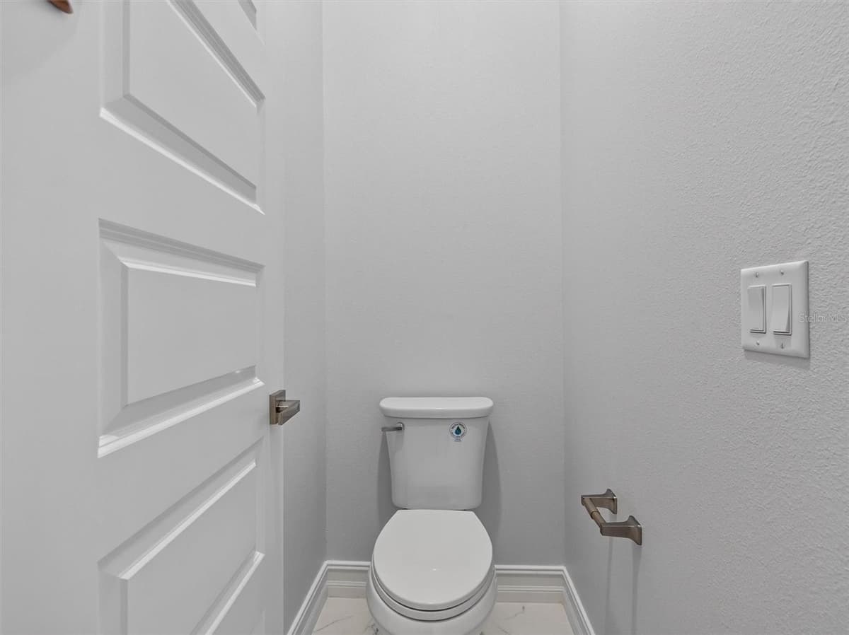 2302 ALLEN DRIVE — photo 34 of 61