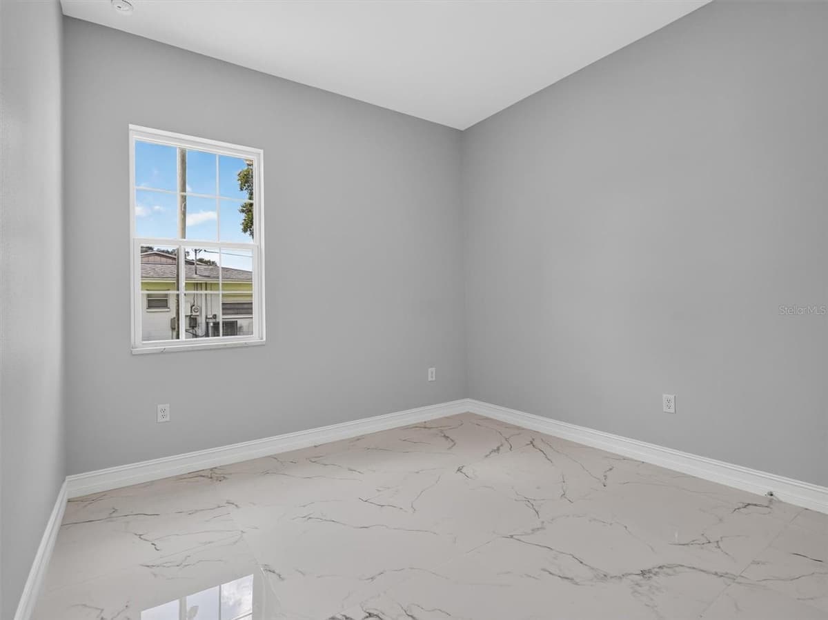 2302 ALLEN DRIVE — photo 36 of 61