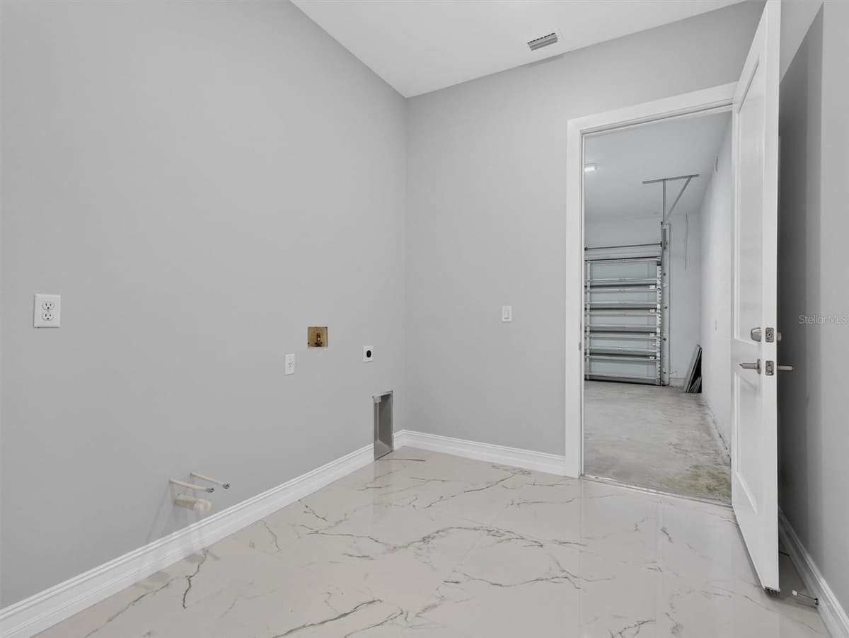 2302 ALLEN DRIVE — photo 45 of 61