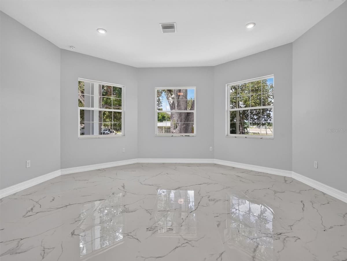 2302 ALLEN DRIVE — photo 20 of 61