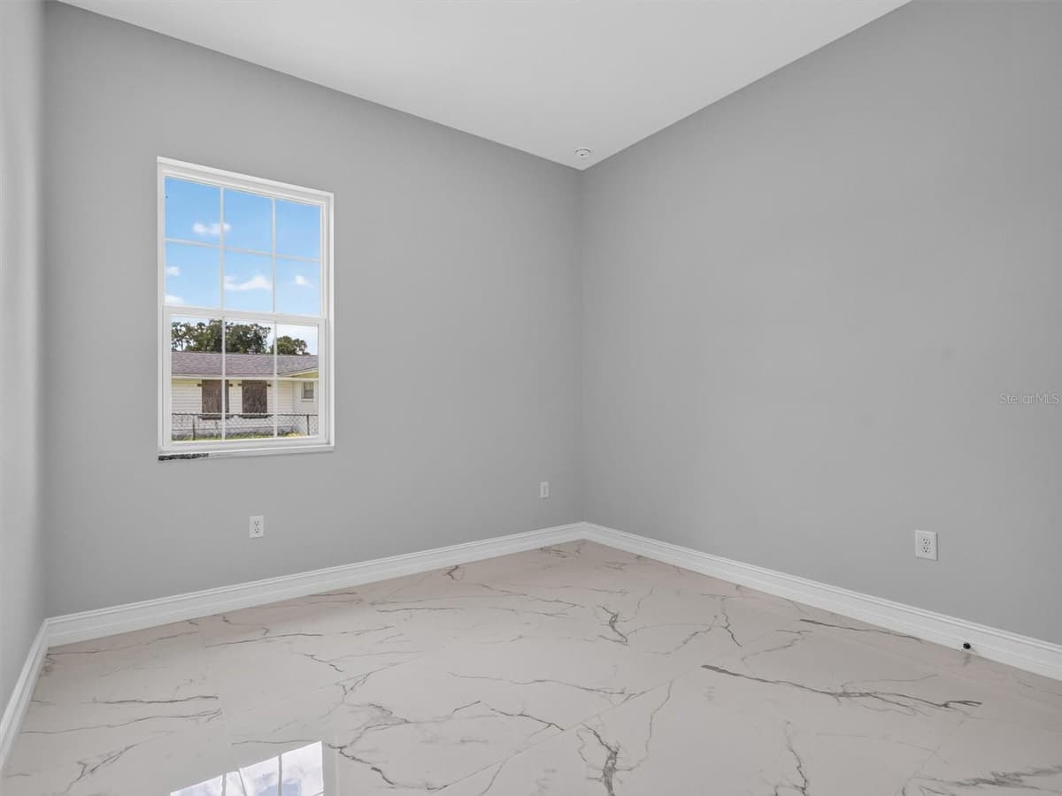 2302 ALLEN DRIVE — photo 41 of 61
