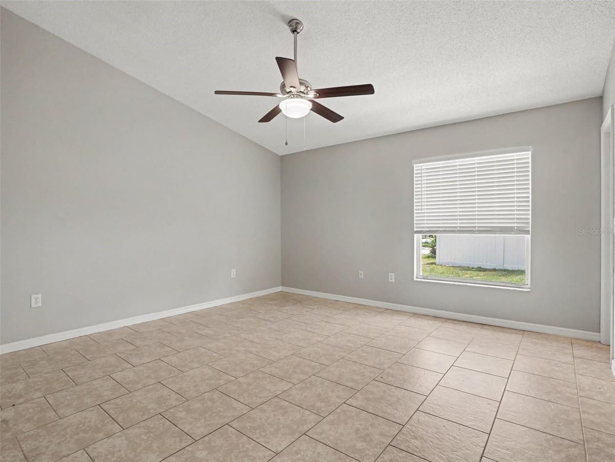3735 IMPERIAL DRIVE — photo 6 of 15
