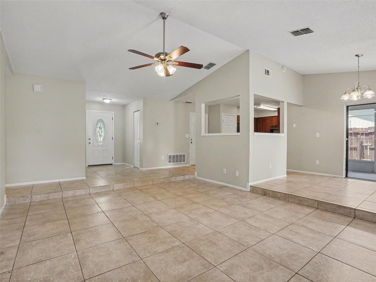 3329 FOX RIDGE DRIVE — photo 2 of 15
