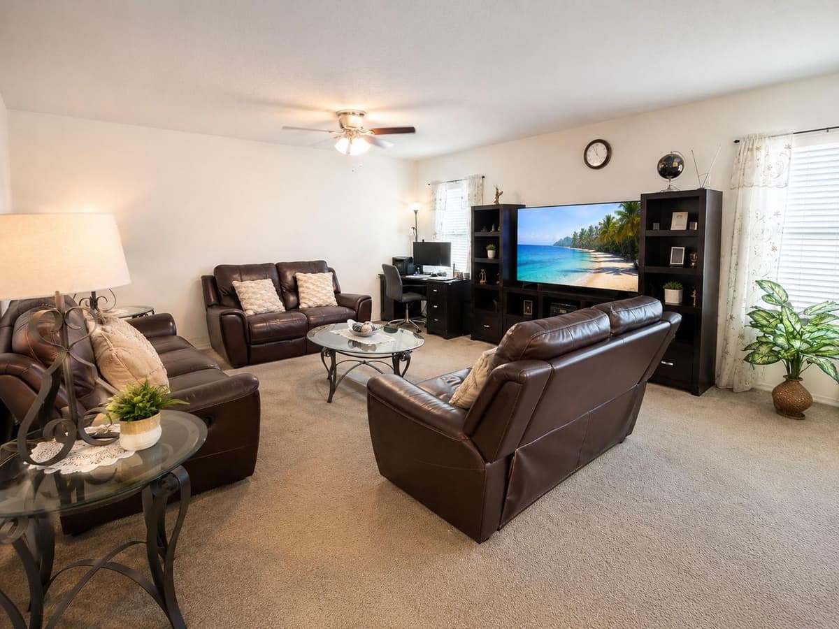 13552 PITANGA STREET — photo 11 of 24