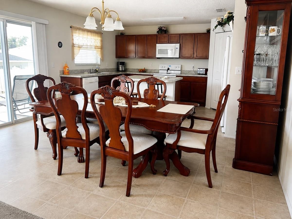 13552 PITANGA STREET — photo 10 of 24