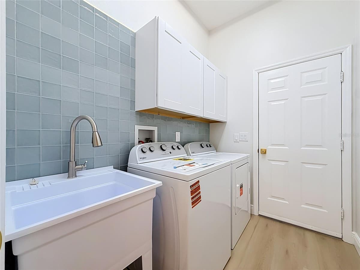 927 WHIPPOORWILL DRIVE — photo 47 of 78