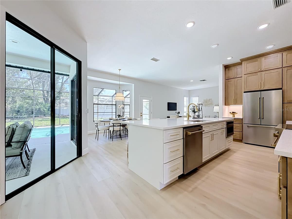 927 WHIPPOORWILL DRIVE — photo 9 of 78