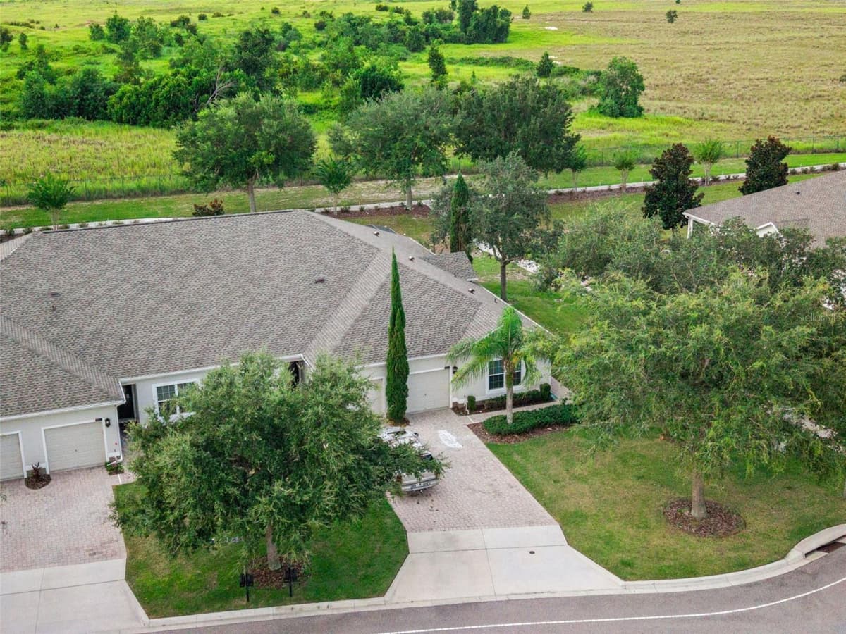 3201 SONESTA COURT — photo 18 of 38