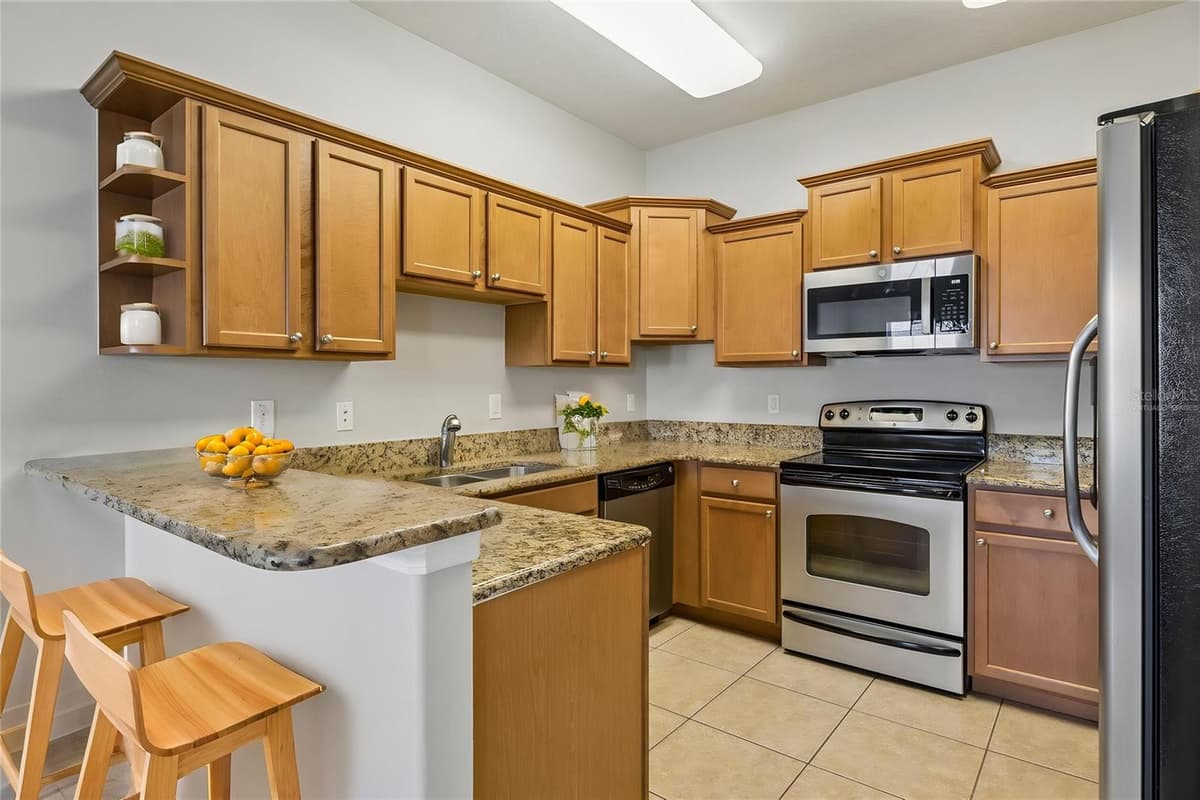 3201 SONESTA COURT — photo 6 of 38